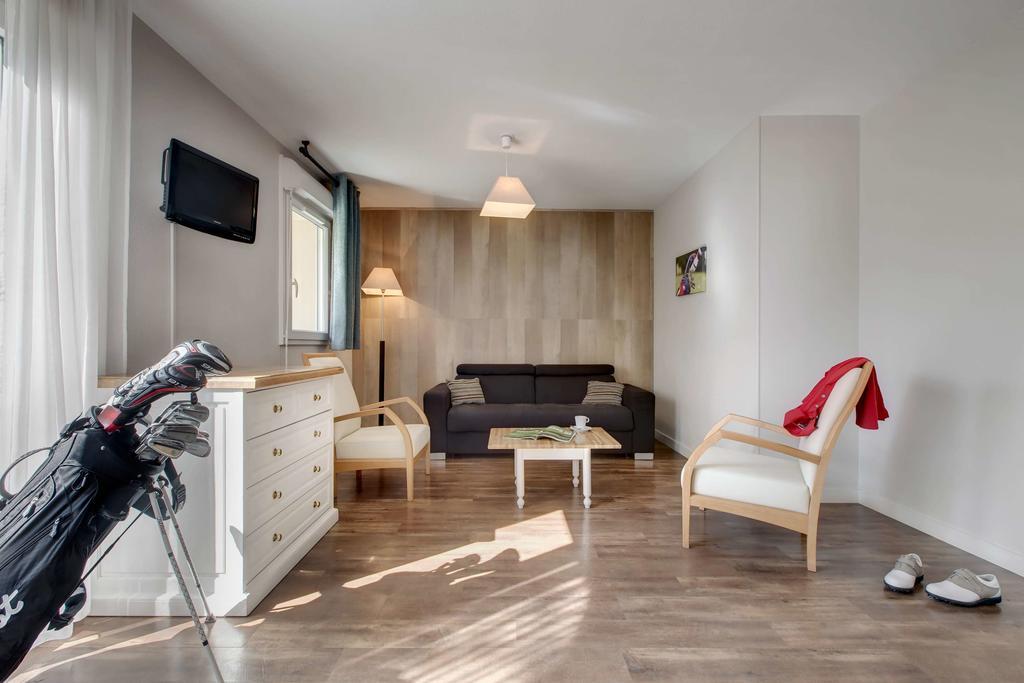 Appartements Les Ormes 에피니악 외부 사진